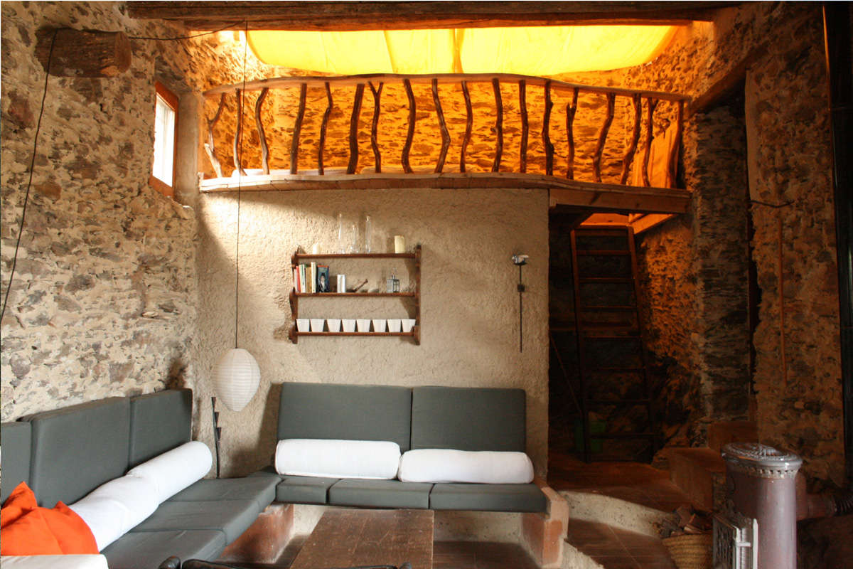 imagen turismo rural de la Albera, interior de la casa el Corralet